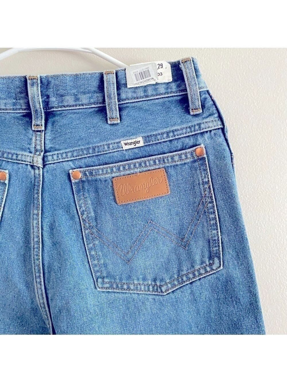 NWT Wrangler vintage high waisted distressed jeans - Picture 6 of 8